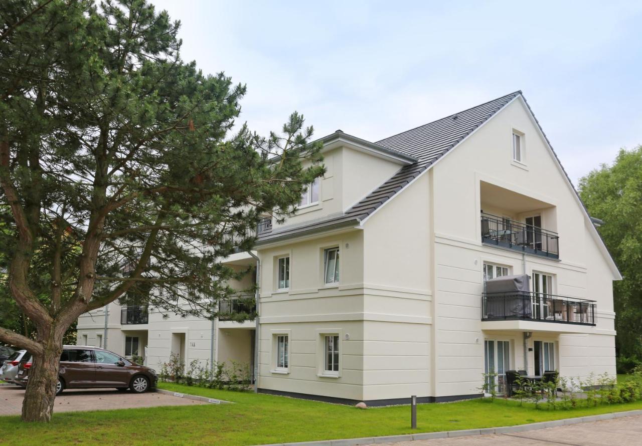 Haus Pamir - Ferienwohnungen Ostseebad Nienhagen Exterior foto