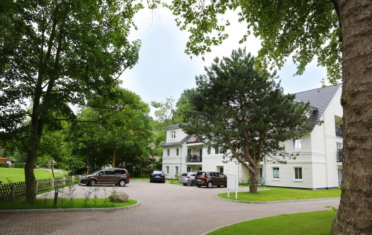 Haus Pamir - Ferienwohnungen Ostseebad Nienhagen Exterior foto