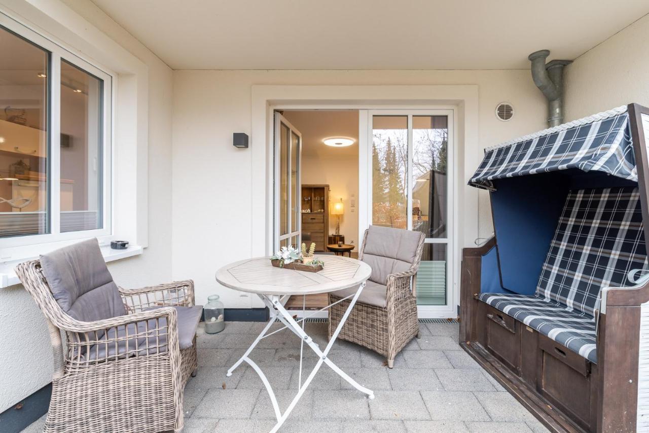 Haus Pamir - Ferienwohnungen Ostseebad Nienhagen Exterior foto